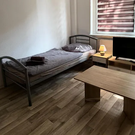 3 Personen Monteurswohnung Галль